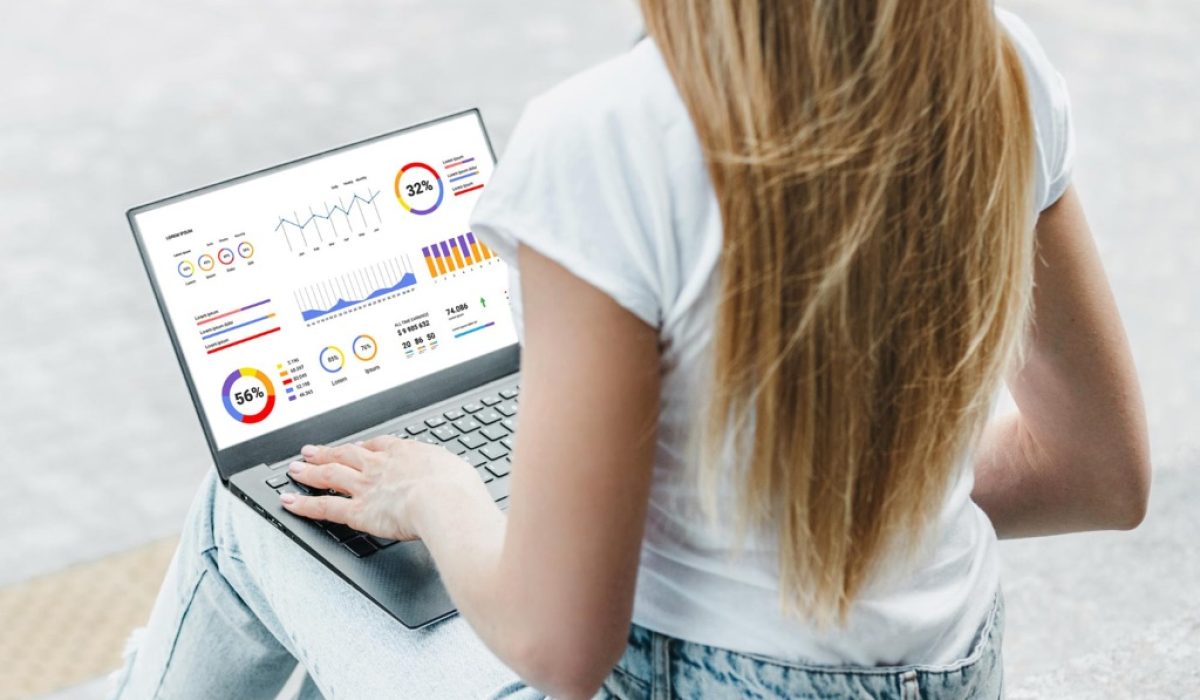 Manejar web sin analytics es como navegar sin brújula: no sabes dónde estás ni hacia dónde vas. Muchas tiendas online en Colombia tienen tráfico pero no saben convertir porque ignoran datos.