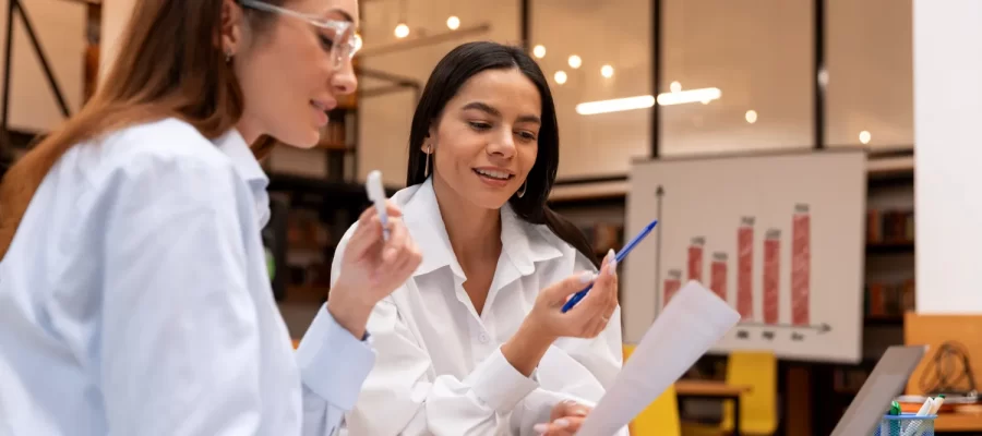 Este año ha sido un boom en temas de inteligencia artificial y sus diferente usos en temas comerciales y de la industria, pero a nivel de marketing es vital tenerlo presente ya que nos ayuda a ampliar el alcance y mejorar el contenido de una forma agil y efectiva, aqui algunas tendencias que toda Pyme y emprendedor debe tener presente: